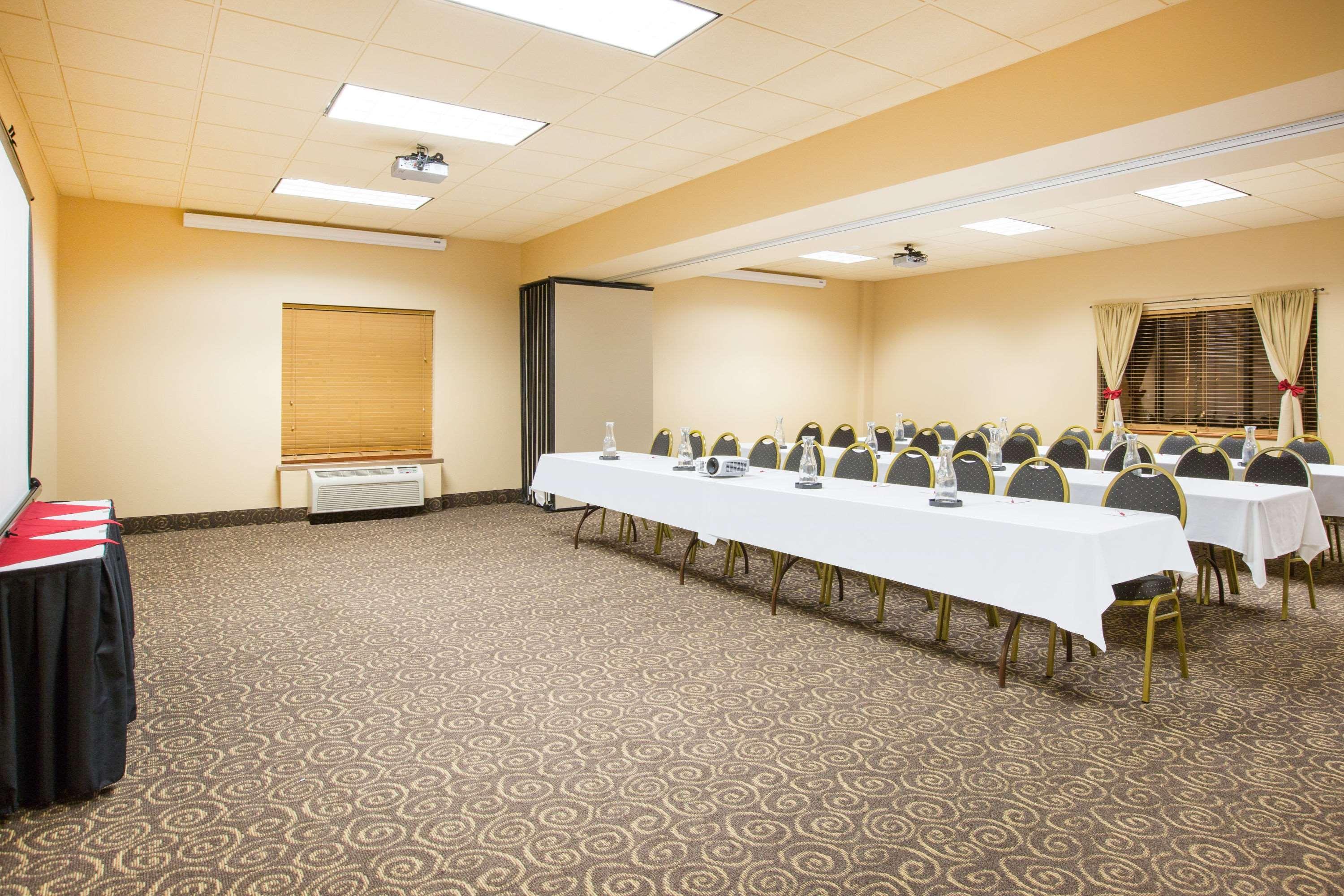 Ramada By Wyndham Des Moines Tropics Resort & Conference Ctr Urbandale Exterior foto