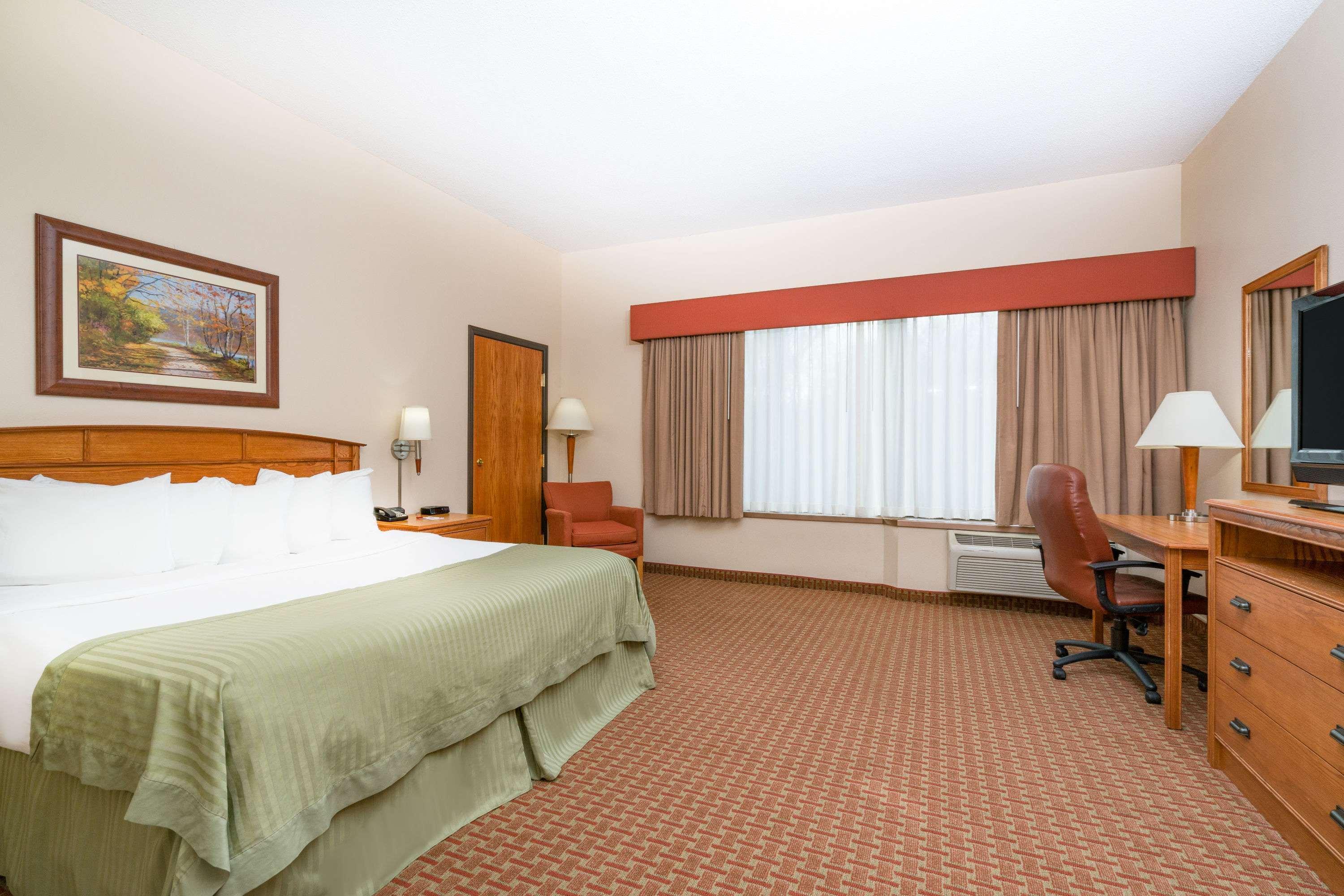Ramada By Wyndham Des Moines Tropics Resort & Conference Ctr Urbandale Exterior foto